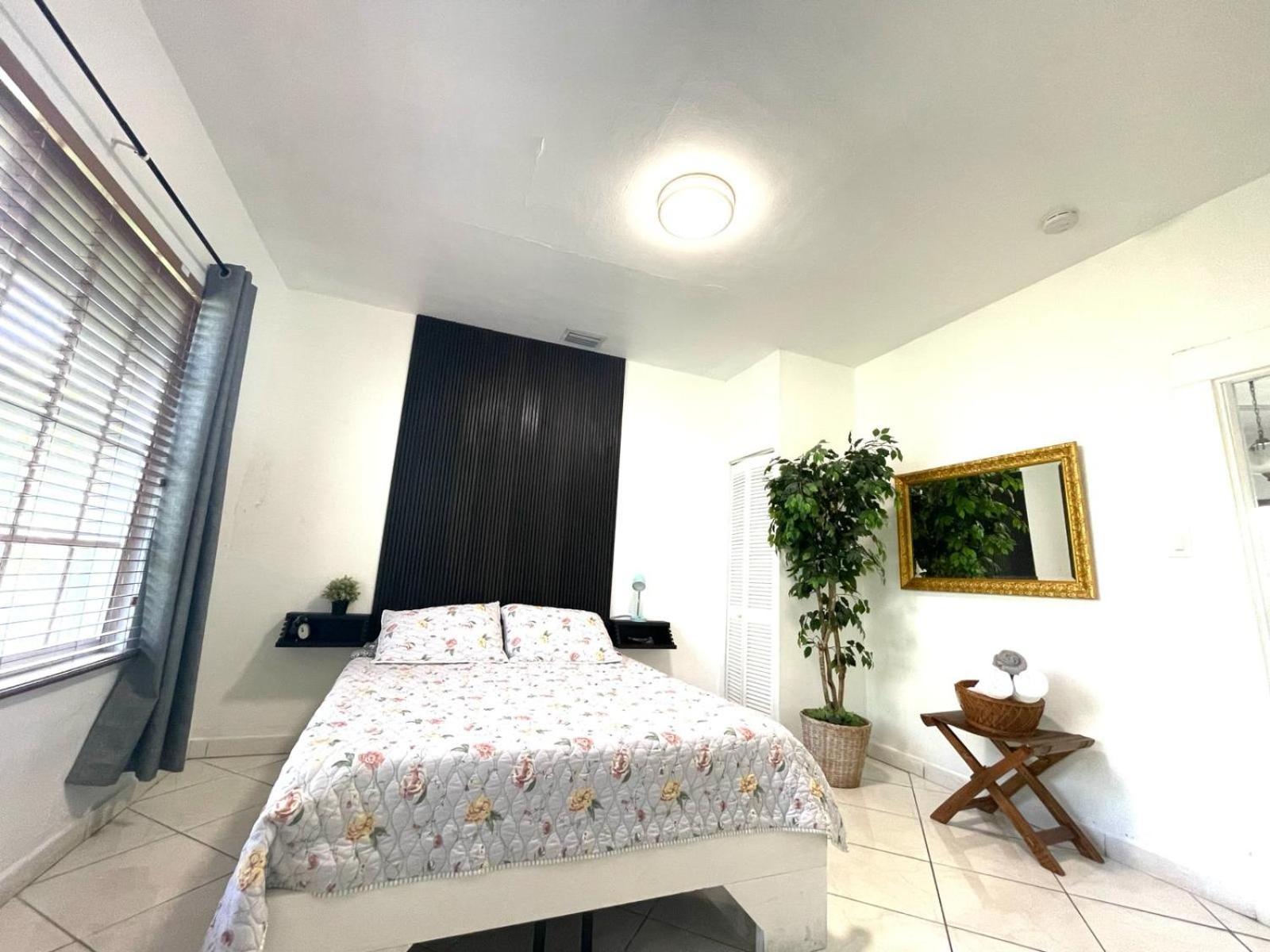 Private Suite Next To Calle Ocho Miami Exterior foto